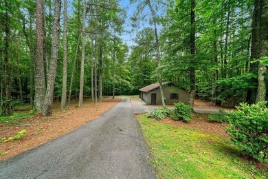 Escape to privacy and convenience with this charming 3-bedroom - photo 34