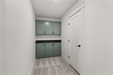 Priced well below appraised value, this home lets buyers walk in - photo 35