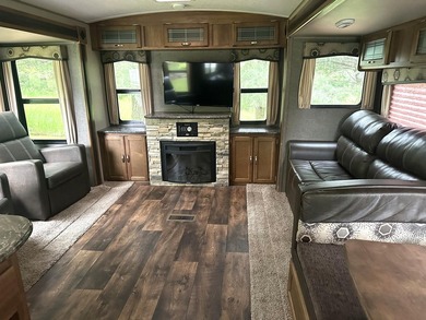 Beautiful setting for your next home with Lake Ida access or - photo 5