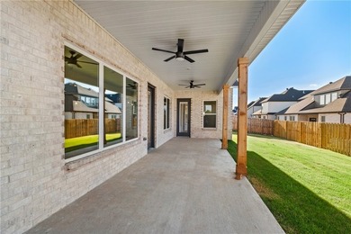 Priced well below appraised value, this home lets buyers walk in - photo 36