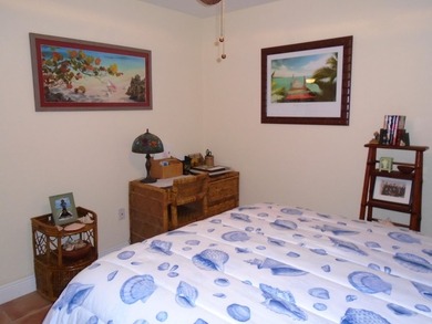 Beautiful waterfront first floor corner unit. Great water view - photo 11