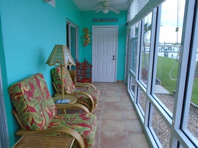 Beautiful waterfront first floor corner unit. Great water view - photo 27