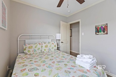 Welcome to *Smiles 'n Waves*, an updated beach cottage retreat - photo 36