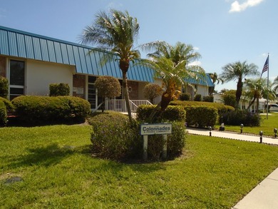 Beautiful waterfront first floor corner unit. Great water view - photo 39