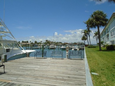 Beautiful waterfront first floor corner unit. Great water view - photo 50