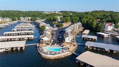 Lakefront living at its finest! This beautifully updated condo - photo 2