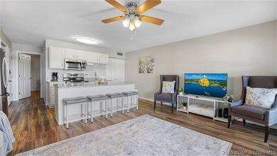 Lakefront living at its finest! This beautifully updated condo - photo 5