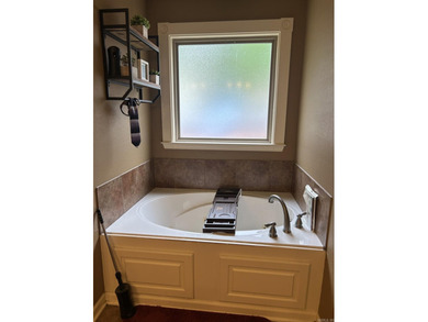 Come see this darling home located in a nice desirable - photo 14