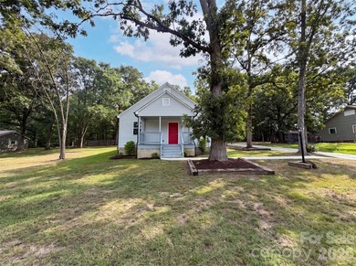 Experience 604 Rowan Mill Rd, a residence designed for a truly - photo 15