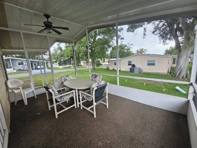 2-bedroom 2-bath home is located on a corner lot. Hardwood - photo 15