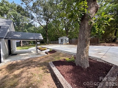 Experience 604 Rowan Mill Rd, a residence designed for a truly - photo 17