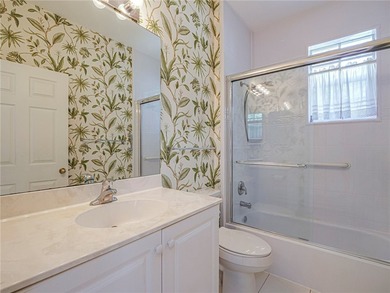 Luxurious executive home located in one of Sebastian's most - photo 21