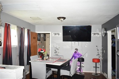 This spacious 4-bedroom home. Large front porch. You also have a - photo 8