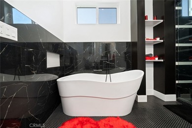 Welcome to a stunning modern estate located on the Island within - photo 33