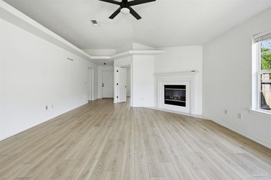 Situated on a corner lot, this 3 bedroom, 2 bath brick home - photo 8