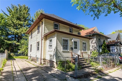 Another Rockin Rochester property; Welcome to 256 Avenue D! This - photo 1