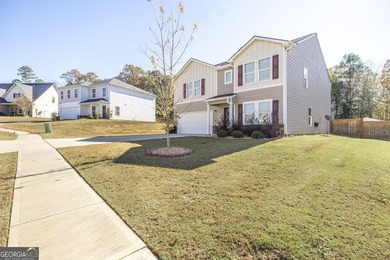 Welcome to 112 Shalako, a beautifully upgraded home offering 5 - photo 3