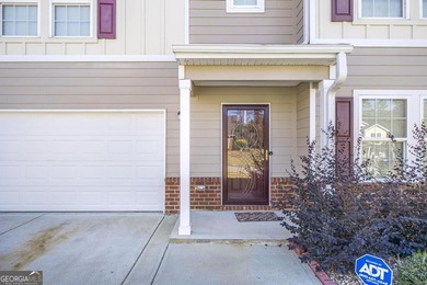 Welcome to 112 Shalako, a beautifully upgraded home offering 5 - photo 5