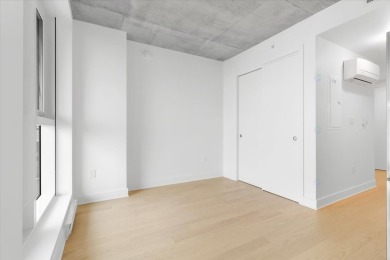 Magnifique studio-condo au 19e etage, au coeur de Griffintown - photo 13