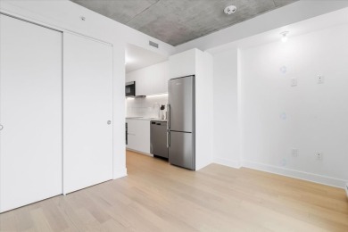 Magnifique studio-condo au 19e etage, au coeur de Griffintown - photo 14