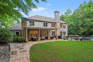 PRIVATE BACKYARD RESORT | EXTENSIVELY RENOVATED | THREE FINISHED - photo 4