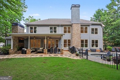 PRIVATE BACKYARD RESORT | EXTENSIVELY RENOVATED | THREE FINISHED - photo 7