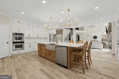 PRIVATE BACKYARD RESORT | EXTENSIVELY RENOVATED | THREE FINISHED - photo 10