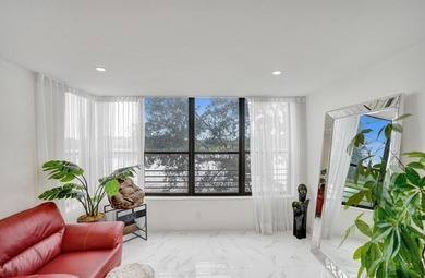 Completely renovated and move-in ready! This stunning unit has - photo 44