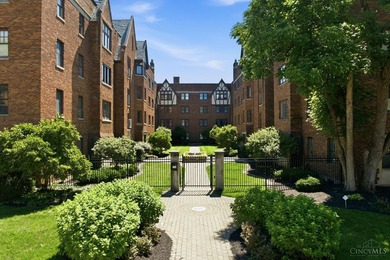 Immerse yourself in Culture and make this beautiful condo your - photo 1