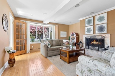 Welcome to 28 Fane Court: A Special Brooklyn Home Tucked away in - photo 5
