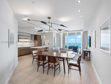 A refined coastal residence within the prestigious Four Seasons - photo 9