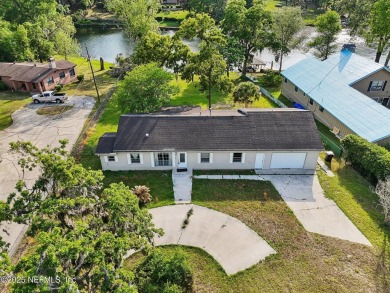 Lake Home For Sale in Green Cove Springs, Florida