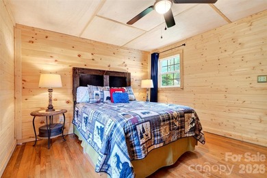 Creekside Mountain Retreat with Views, Dual Decks & Flexible - photo 10