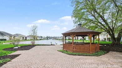 Time for a low maintenance condo, ready to move into? Here is a - photo 14