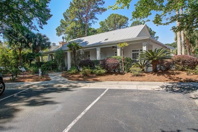 Beautifully maintained second floor, end unit condo, offering - photo 24