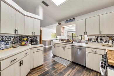 Under contract-accepting backup offers. Move-in ready 2-bedroom - photo 7