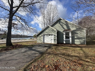 Lake Home For Sale in Crossville, Tennessee