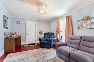 Welcome to 800 W Belmont St, where timeless charm meets modern - photo 5
