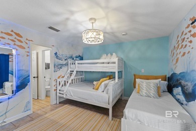 Charming 5-bedroom, 3-bath coastal home located just a short - photo 30
