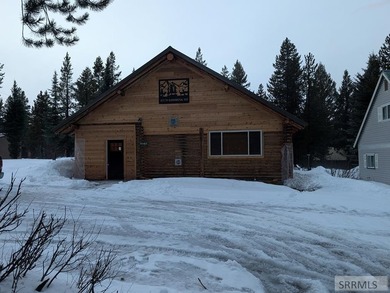 Lake Home For Sale in Island Park, Idaho