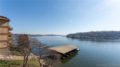 Cove location with sweeping main channel views makes this - photo 2