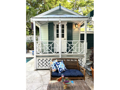 Charming Single family home with multiple guest cottages in - photo 16