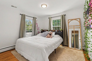 Welcome home to this beautifully updated 5br/3.5ba home offering - photo 22