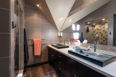 Charming Single family home with multiple guest cottages in - photo 22