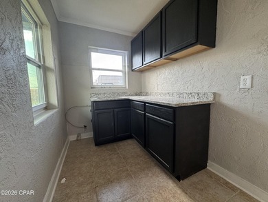 Duplex for Sale - Cash Buyers Only. Calling ALL Investors!!!! - photo 4
