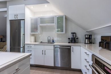 Charming Single family home with multiple guest cottages in - photo 31