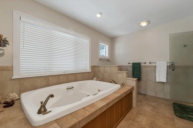 Custom-built Lake Winnipesaukee waterfront home with 275' shore - photo 35