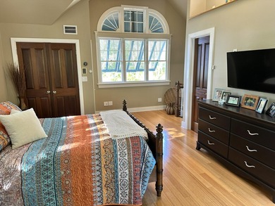 Charming Single family home with multiple guest cottages in - photo 38