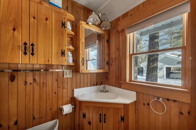 Custom-built Lake Winnipesaukee waterfront home with 275' shore - photo 40