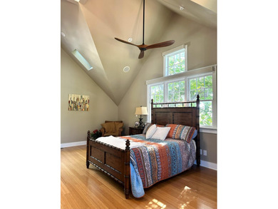 Charming Single family home with multiple guest cottages in - photo 46